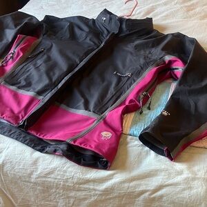 Mountain Hardwear Women's Ski/Rain Jacket withYellow Logo